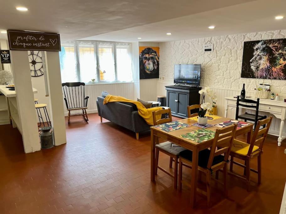 Dole : L Atelier Des Reves Apartman Kültér fotó