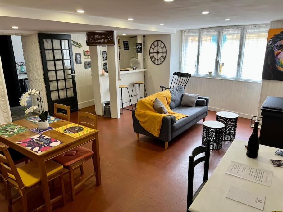 Dole : L Atelier Des Reves Apartman Kültér fotó