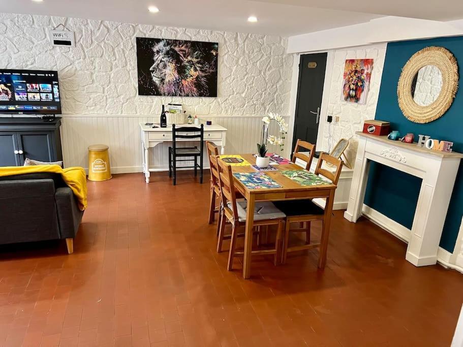 Dole : L Atelier Des Reves Apartman Kültér fotó