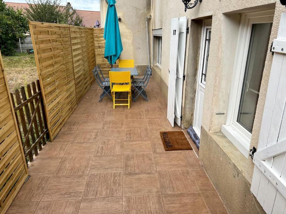 Dole : L Atelier Des Reves Apartman Kültér fotó