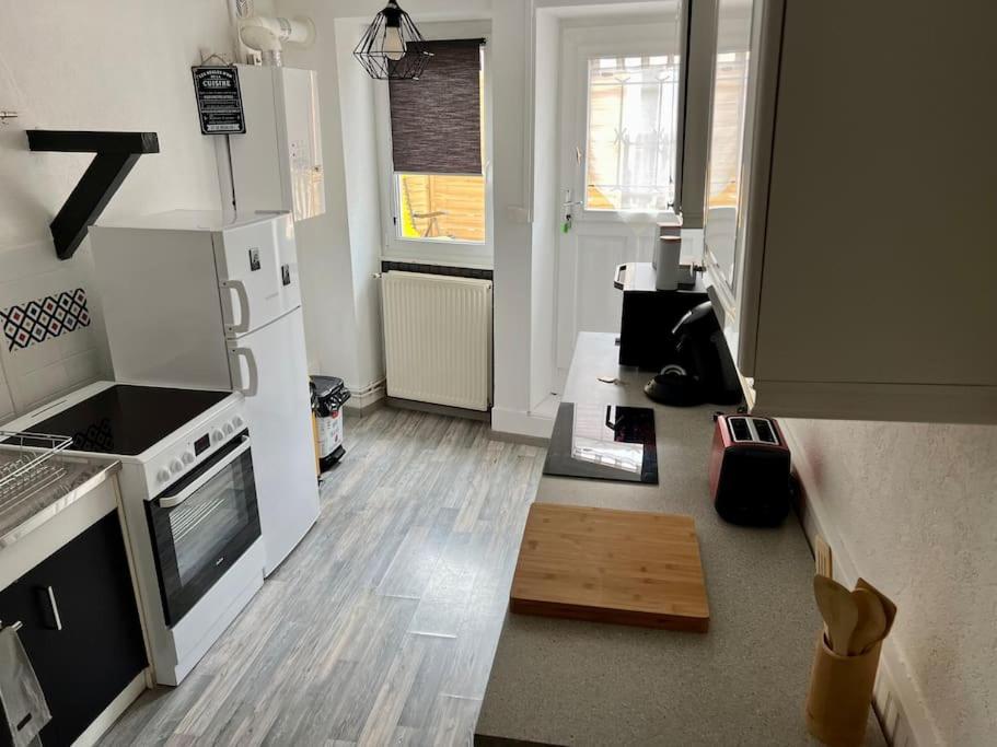 Dole : L Atelier Des Reves Apartman Kültér fotó